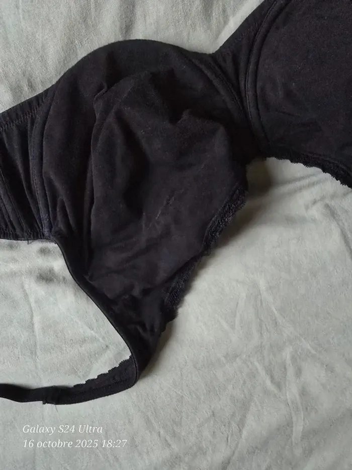 Soutien gorge noir - photo numéro 3