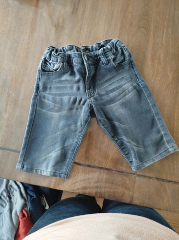Short jeans