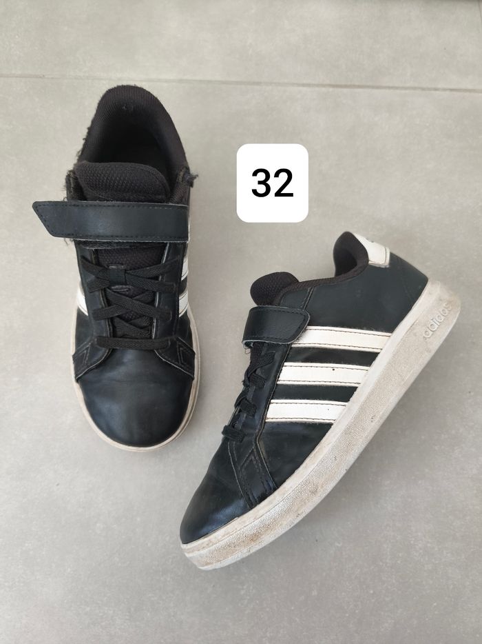 Basket adidas taille 32