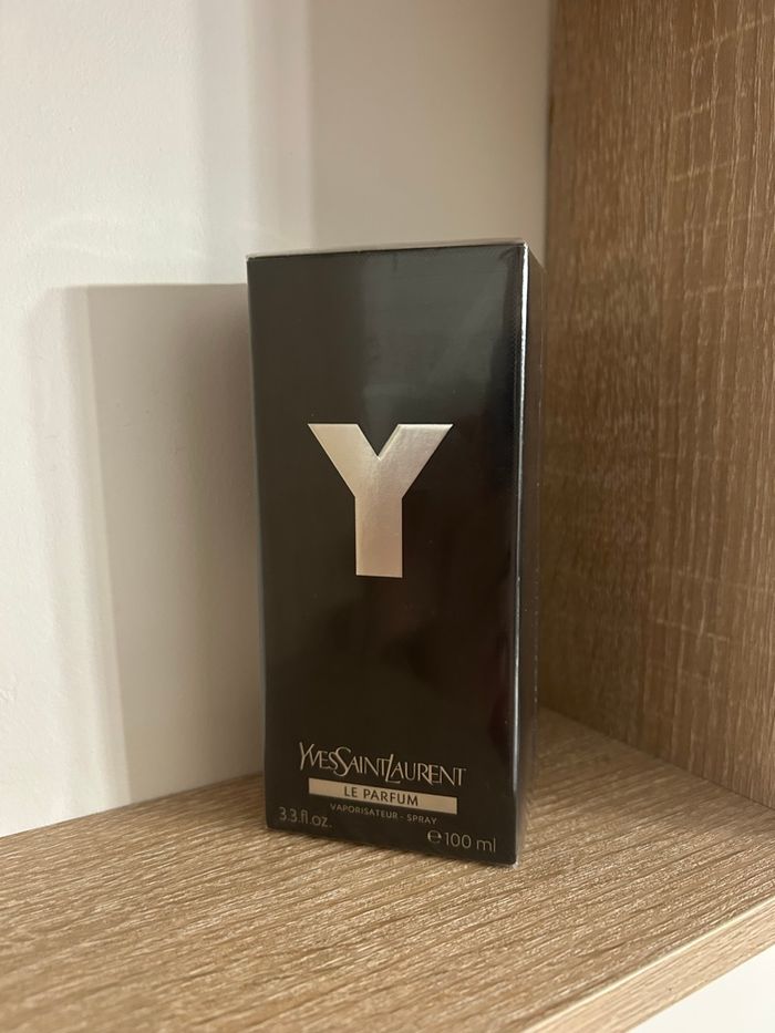Y YSL