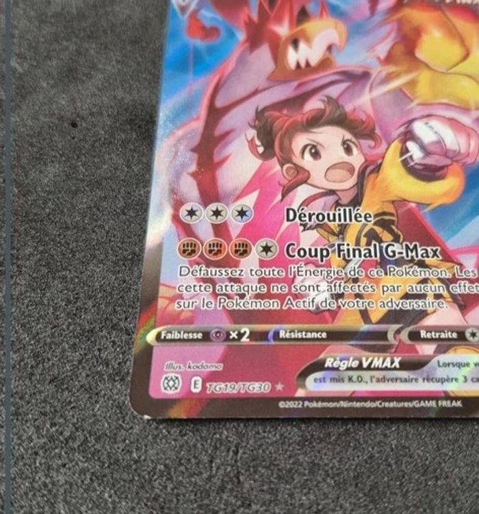 Carte Pokémon: Shifours Poing Final Vmax TG19/TG30 Stars Étincelantes FR Neuf - photo numéro 3