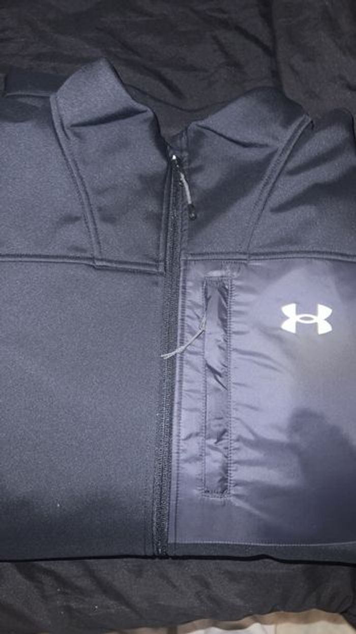 Veste under armour - photo numéro 3
