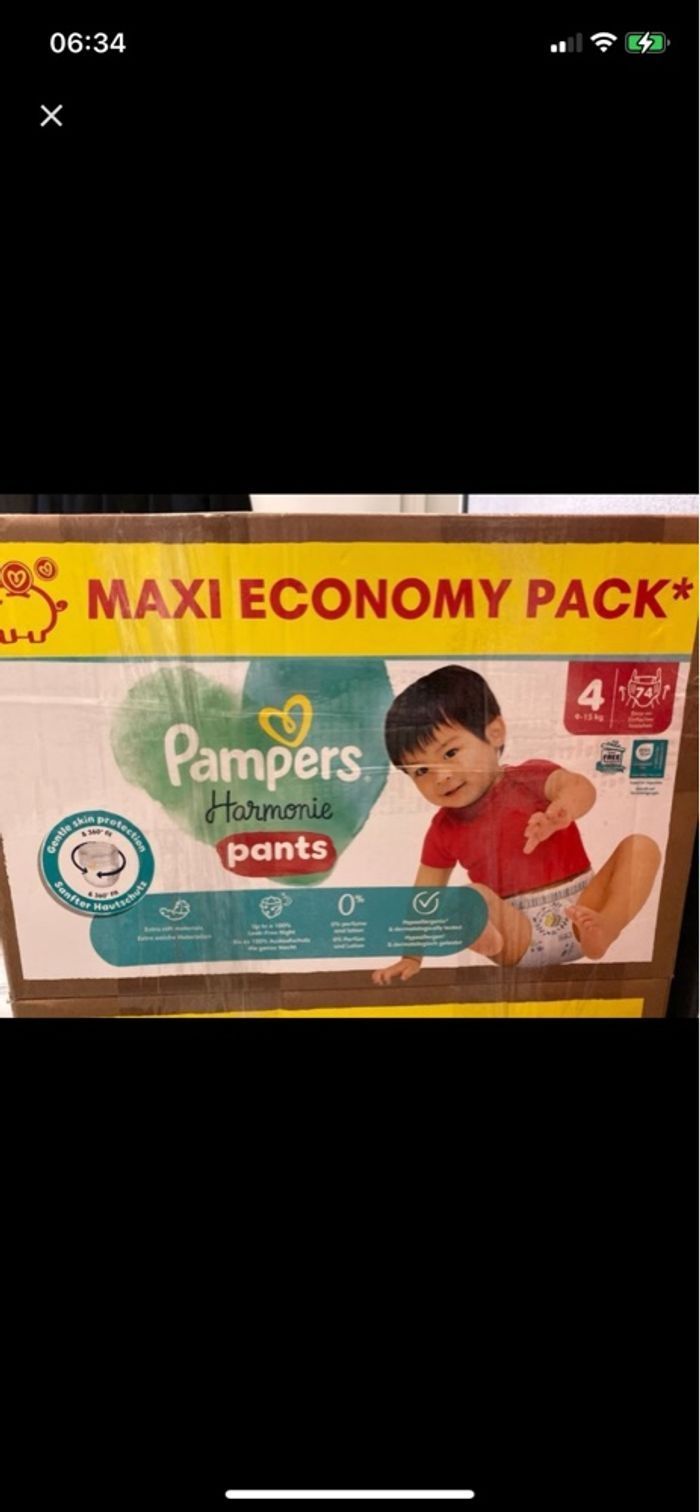 2 boîtes de couches Pampers harmonie Pants taille 4
