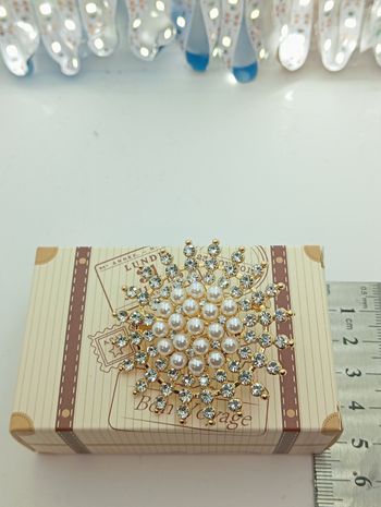 Broche