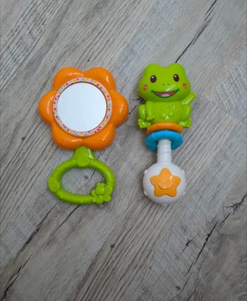 Hochet grenouille et 
Miroir en plastique