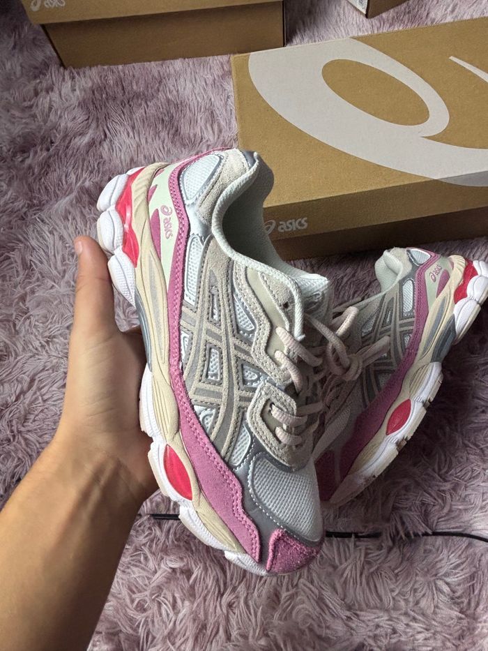 Asics gel NYC Pink cream minéral beige rose neuve taille 39 - photo numéro 2