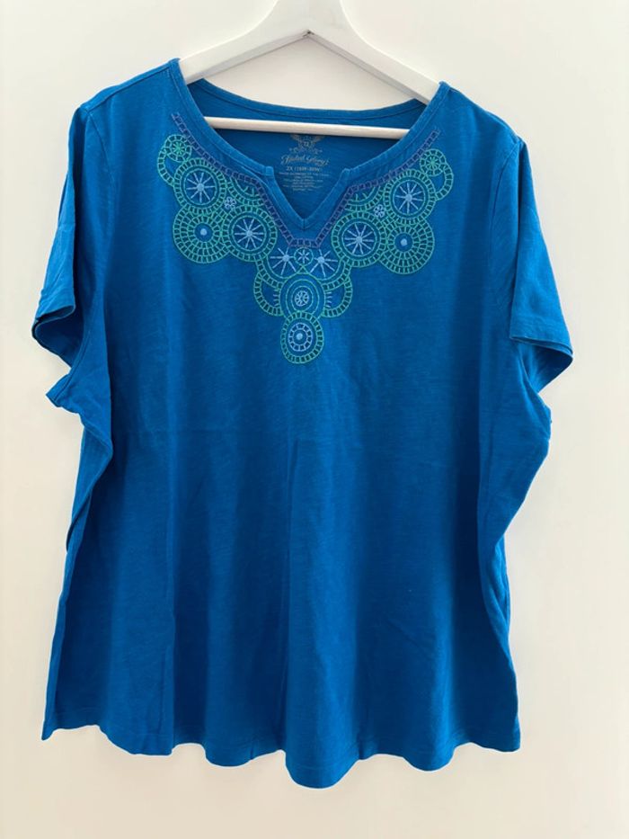 TEE shirt brodé