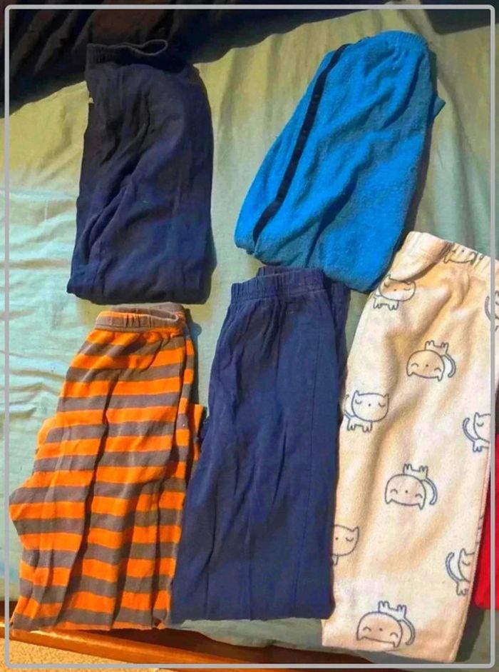 Lot pyjama garçon 6-8ans - photo numéro 3