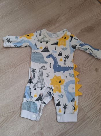 Pyjama bébé taille 66