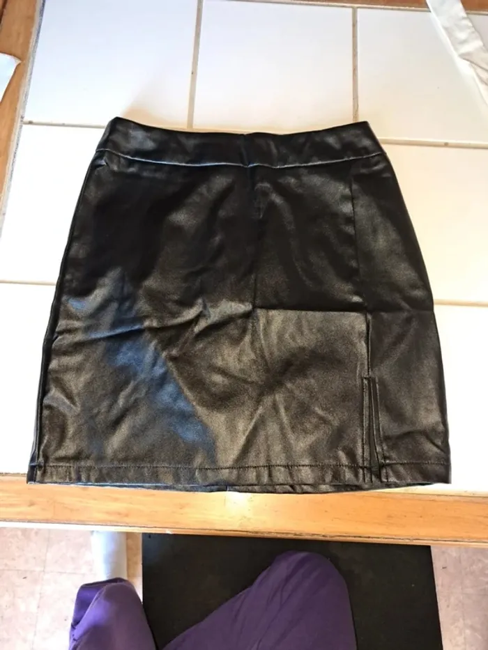 Jupe tendance noire SHEIN taille XS