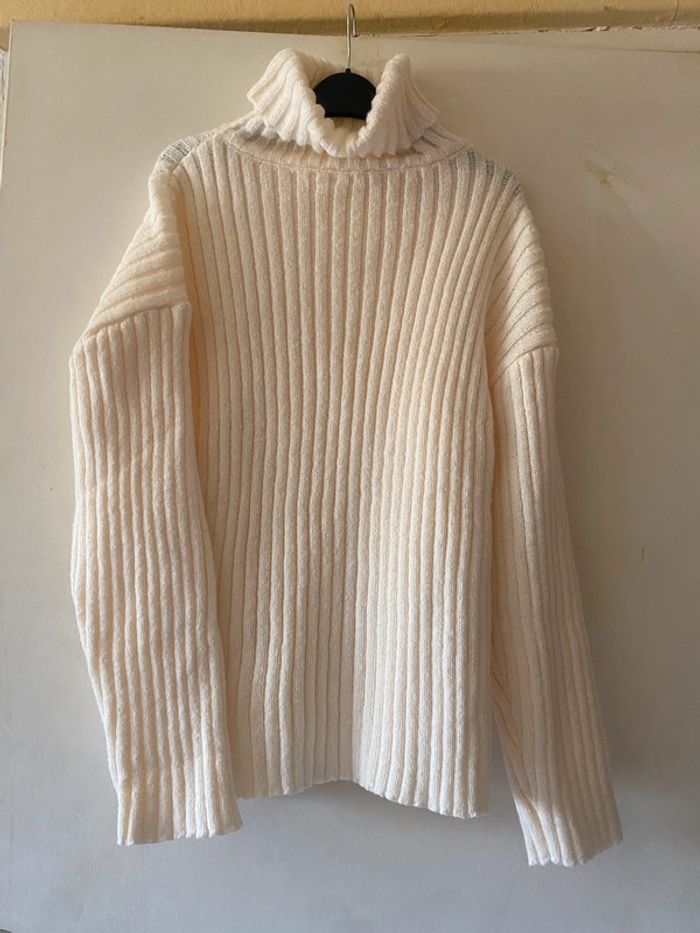 Pull col roulé