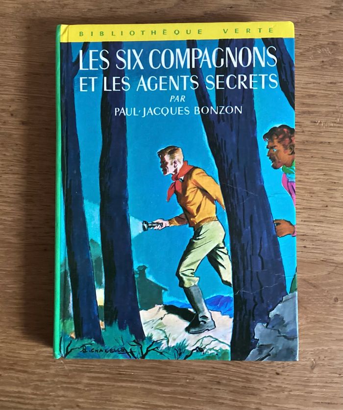 Livre « les six compagnons et les agents secrets »