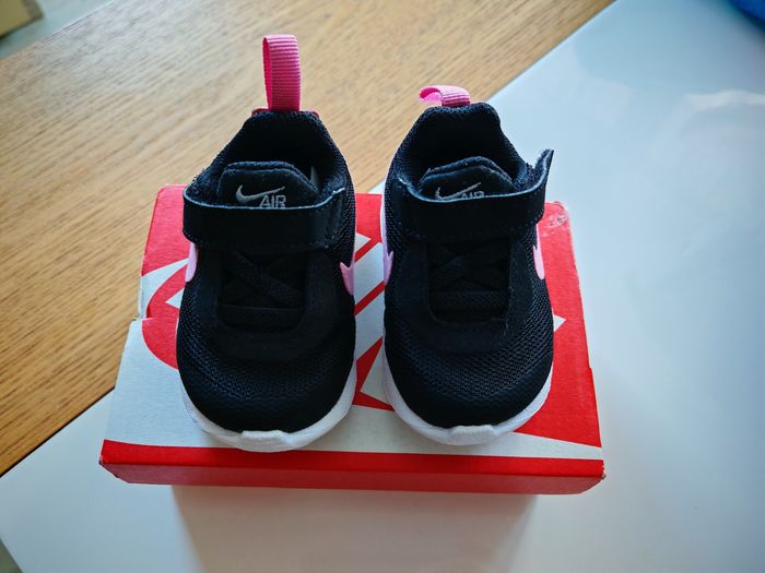 Basket Nike taille 17 - photo numéro 2