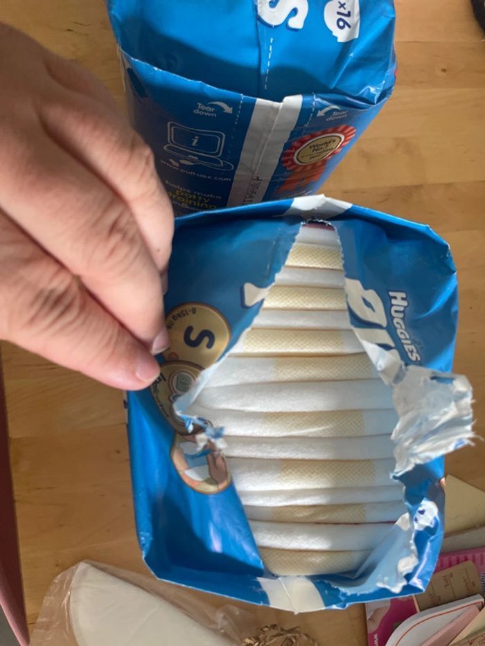 Couches pull ups Huggies taille 4 8-15kg - photo numéro 3