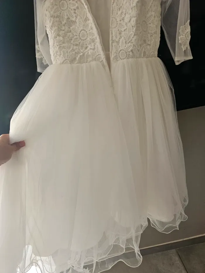 Robe blanche de cérémonie fille 12 ans ( parfait état) - photo numéro 3
