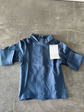 Tee-shirt neuf manches longues 3 mois