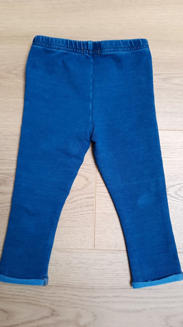 T-shirt et legging Primark 18 mois - photo numéro 4