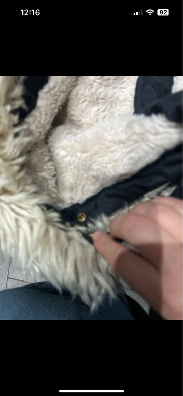 Manteau noir fille chaud à capuche moumoute enlevable 8 ans - photo numéro 5