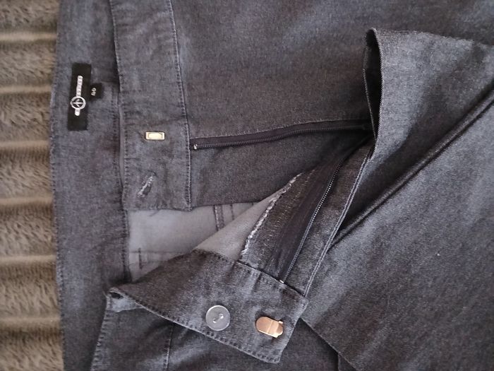 Pantalon droit T46. - photo numéro 2