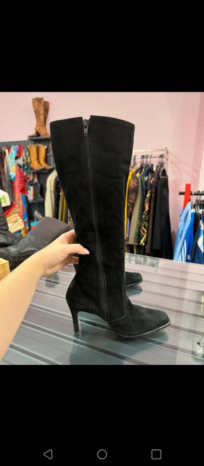 Bottes en daim cuir noir vintage talon carré - photo numéro 3