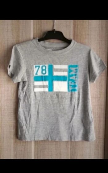 Tee-shirt garçon 4 ans.