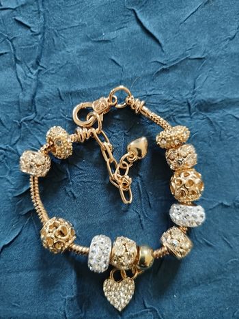 Bracelet avec charm neuf