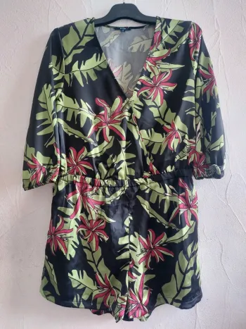 Combishort imprimée à fleurs Taille 42