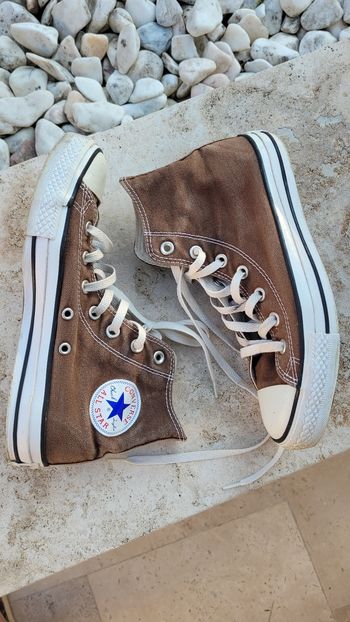 Converses 39