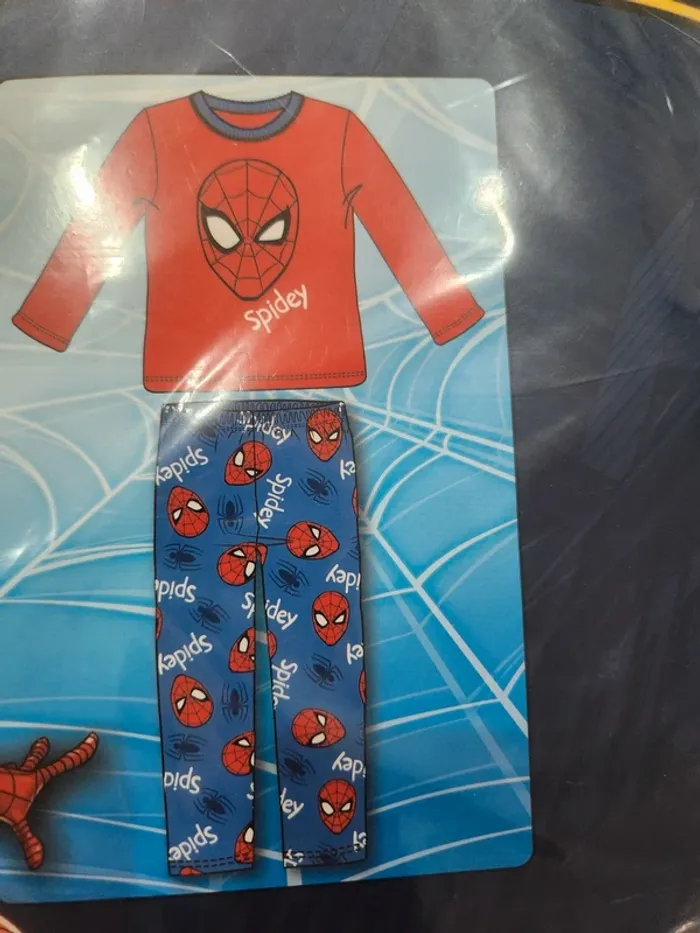 Pyjama spidey - photo numéro 8