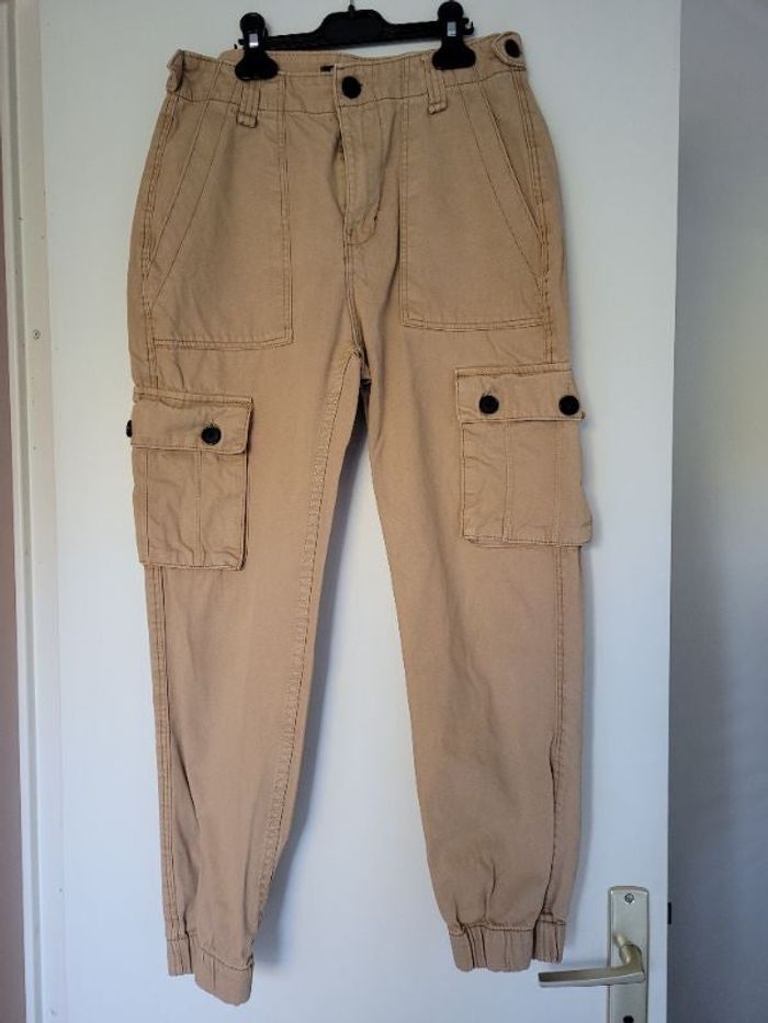 Pantalon Bershka taille 32