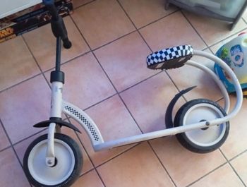 Trotinette avec siège 3à7 ans