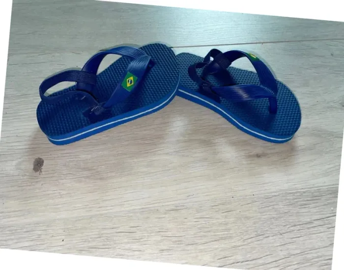 Tongs tatanes garçon avec élastique à l’arrière Taille 22/23 - photo numéro 2