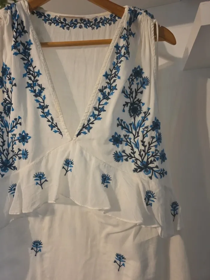 Robe zara broderie - photo numéro 5