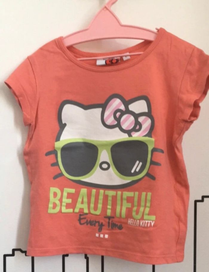 TEE shirt Hello Kitty fille 2 ans NEUF - photo numéro 2