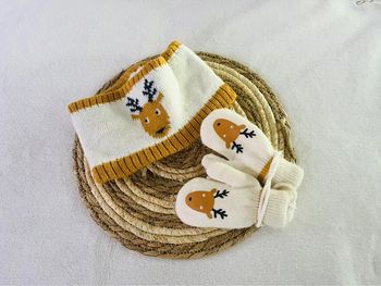 Tour de cou + moufles taille 9-12 mois