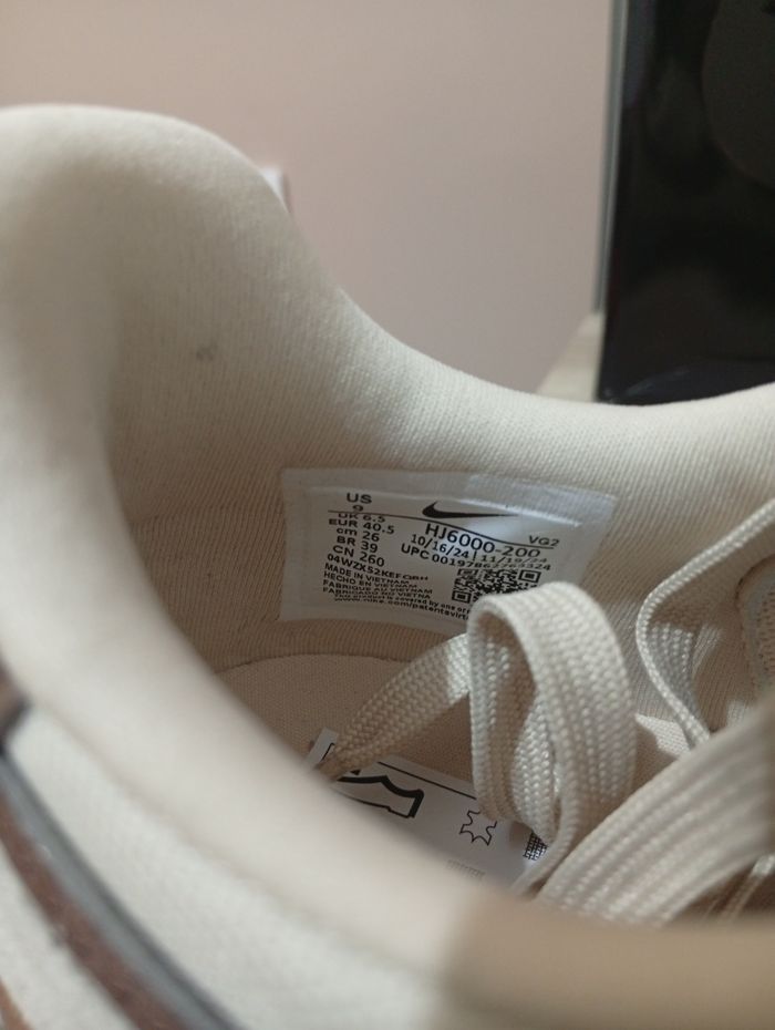 Baskets Nike neuves - photo numéro 6