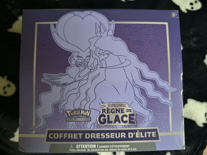 Coffret dresseur d'élite pokémon Règne de Glace