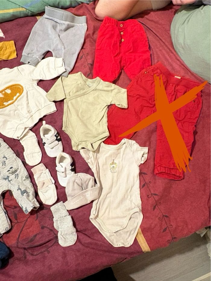 Lot de vêtements bébé garçons - photo numéro 2
