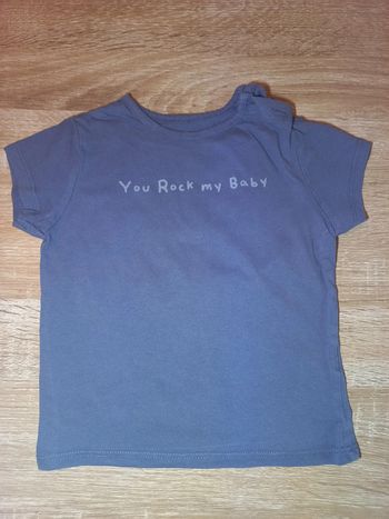 Vends t-shirt manches courtes 24 mois