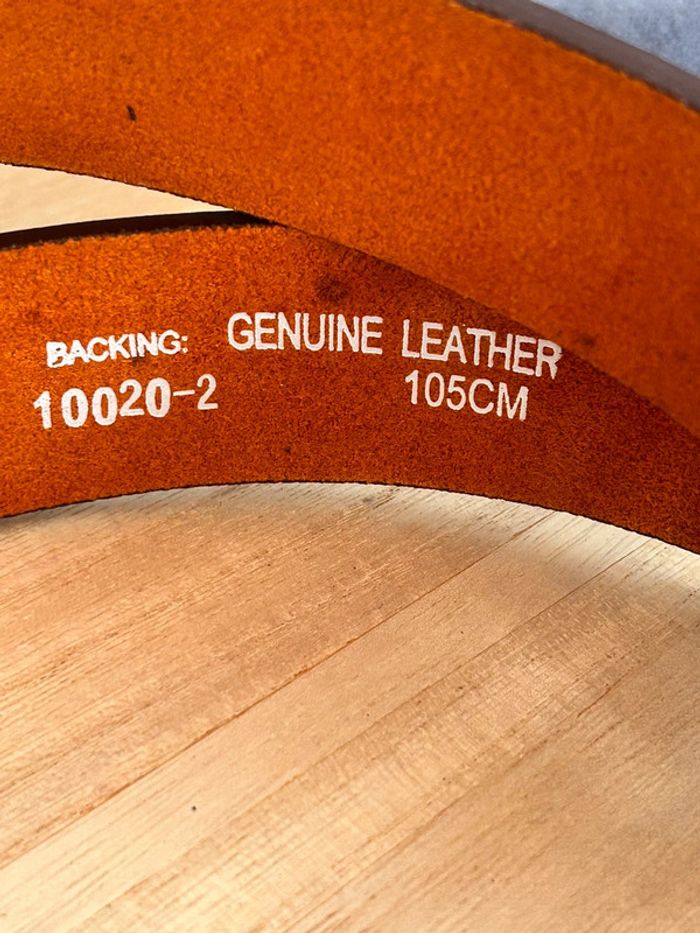 Ceinture véritable cuir 105cm neuve avec étiquette - photo numéro 4