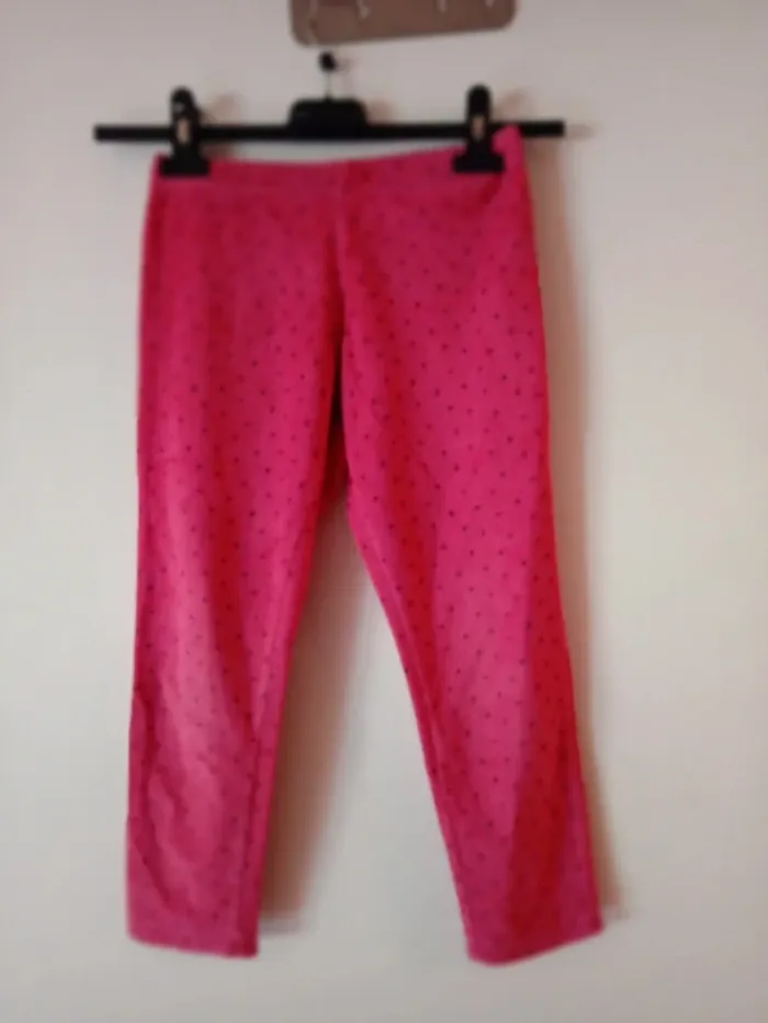 Joli pyjama 2 pièces. Kiabi. 6 ans - photo numéro 11