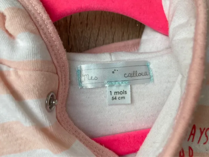 Veste rose et blanche - photo numéro 3