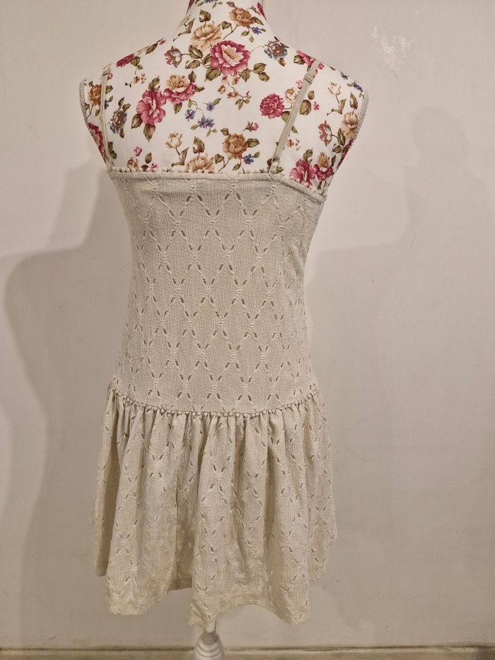 Robe dentelle - photo numéro 3