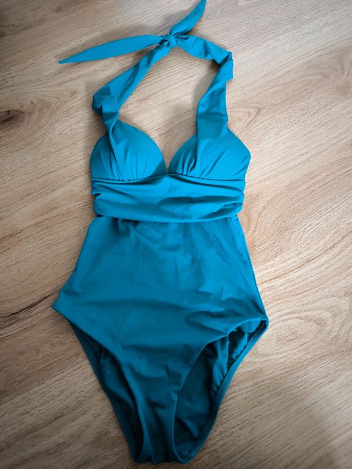 Maillot de bain goldenpoint taille 80 (34-36) neuf