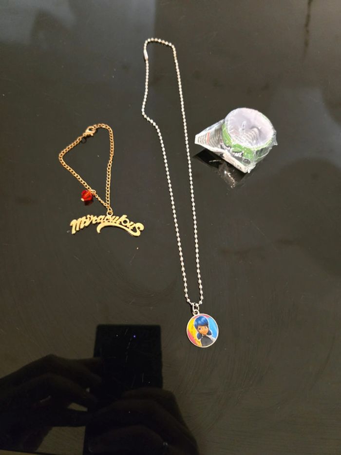 Lot bijoux et accessoire Miraculous Ladybug