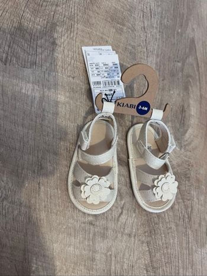 Sandales bébé fille beige neuf avec étiquette - photo numéro 4