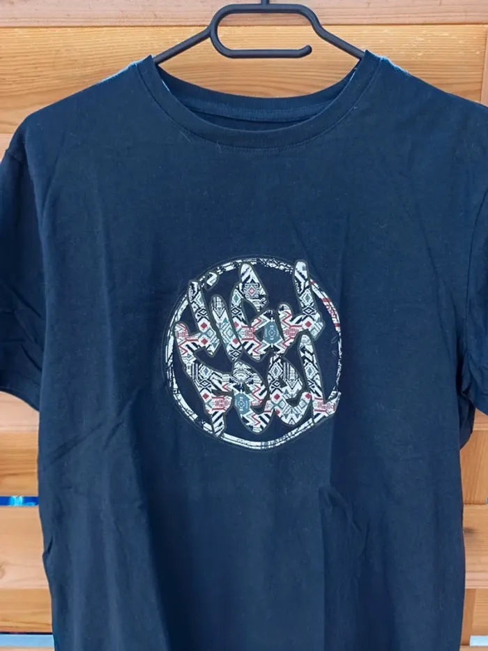 T-shirt taille M - photo numéro 2