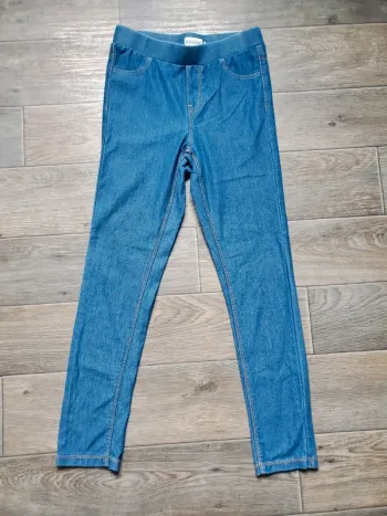 Jegging taille 10 ans très bon état Kiabi