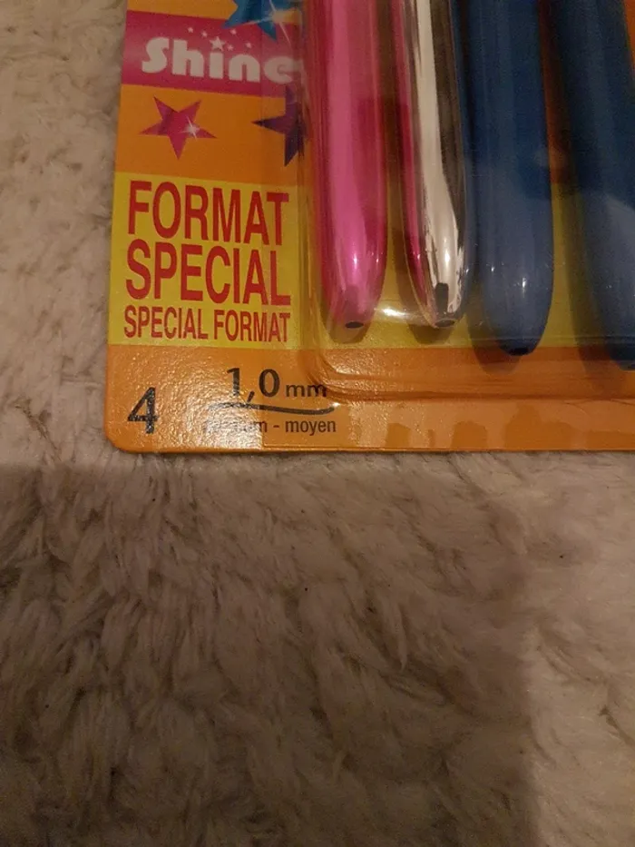 Stylos 4 couleurs  Bic - photo numéro 3