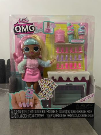 L.o.l surprise o.m.g sweet nails